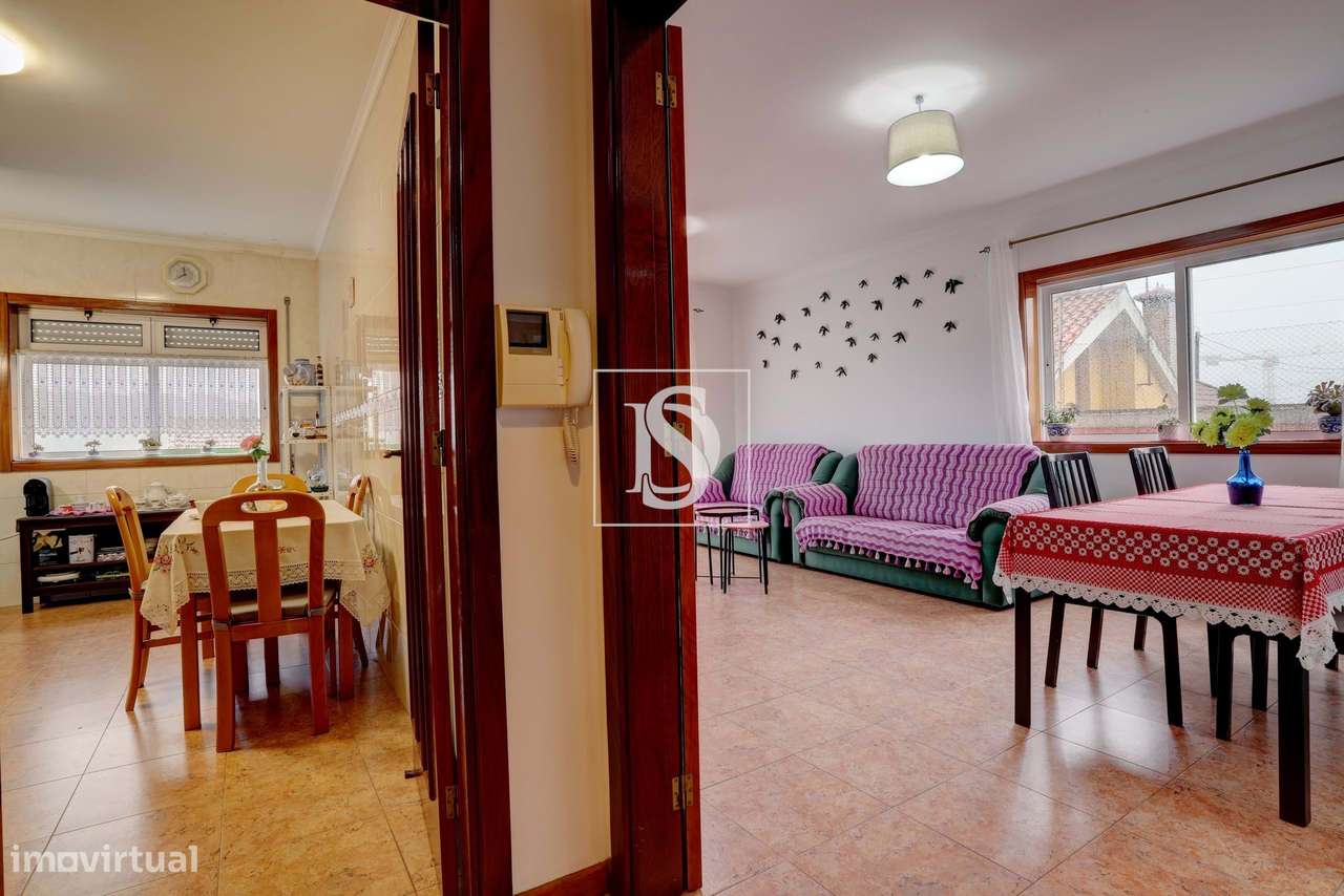 Apartamento T3 em Gião com terreno-11