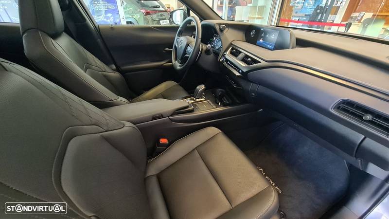 Lexus UX 300e Premium+TAE - 16