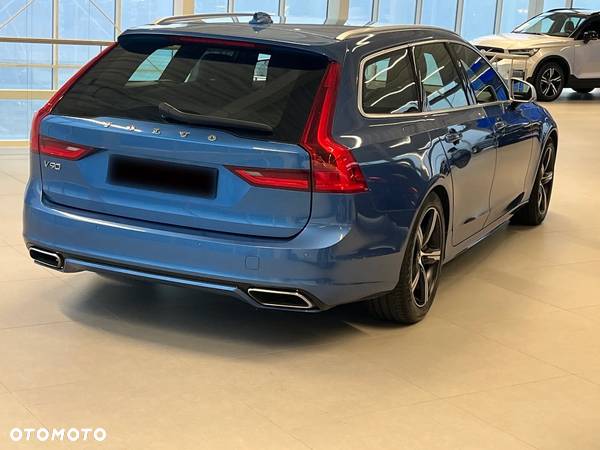 Volvo V90 D5 AWD R-Design - 10