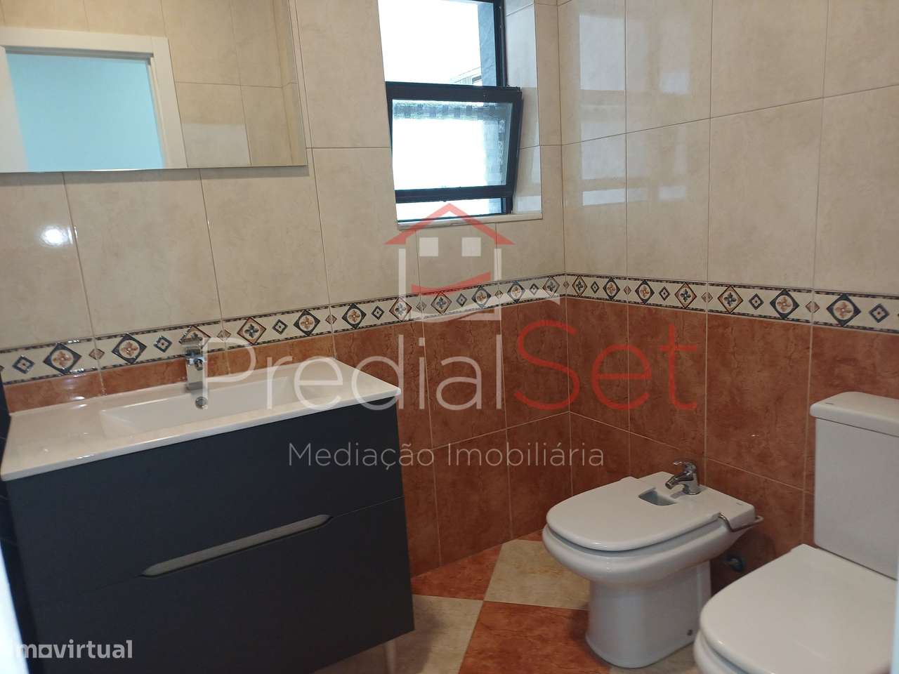 Apartamento T4  em Monte Belo Norte -Setúbal-28