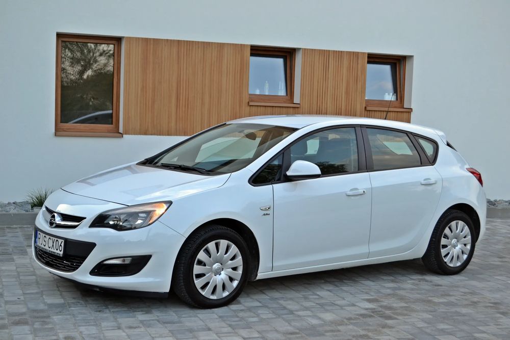Opel Astra J (2009-2019) 2013