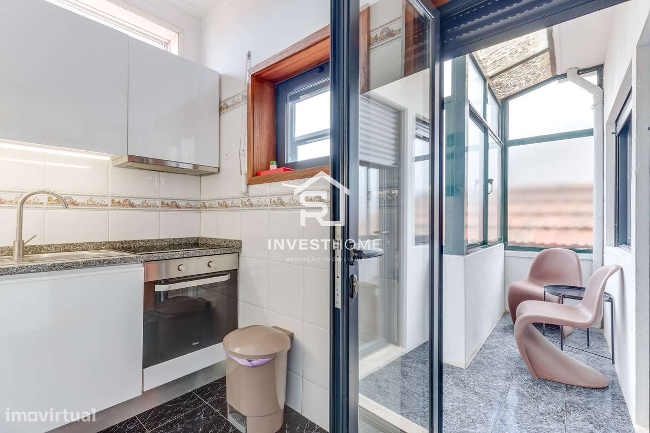 Prédio | 4 Apartamentos T2 | Licença AL ativa | Porto-16