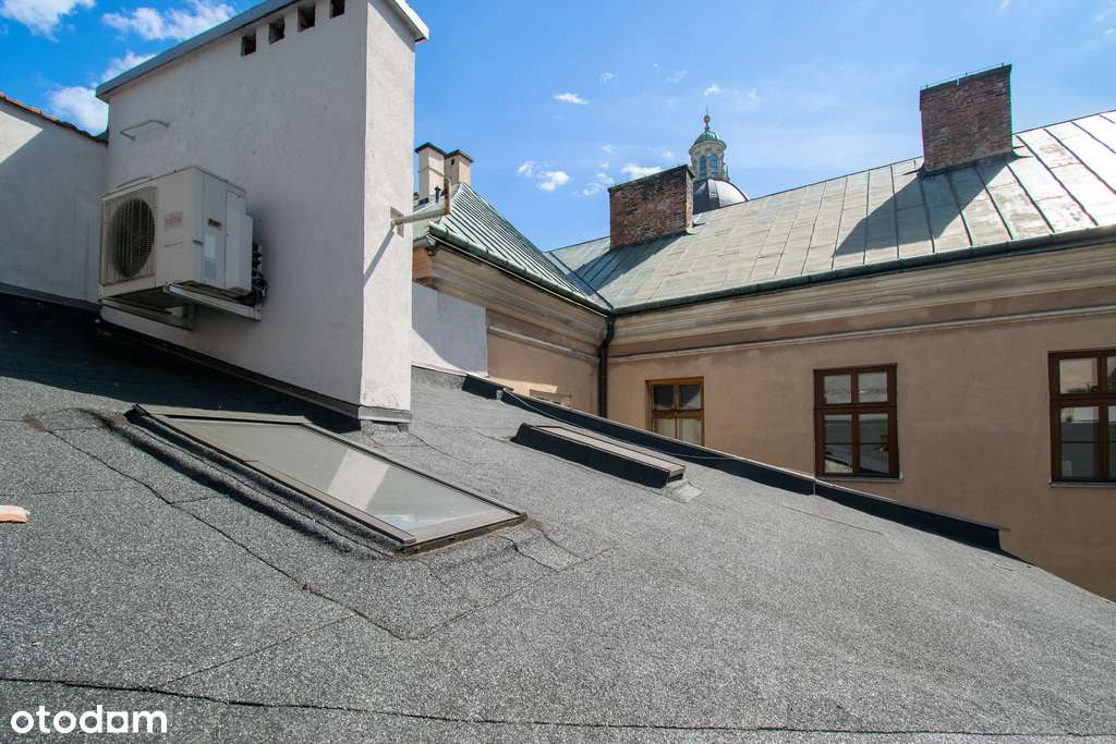 ul. Grodzka, poddasze, 3-piętro, oficyna-5