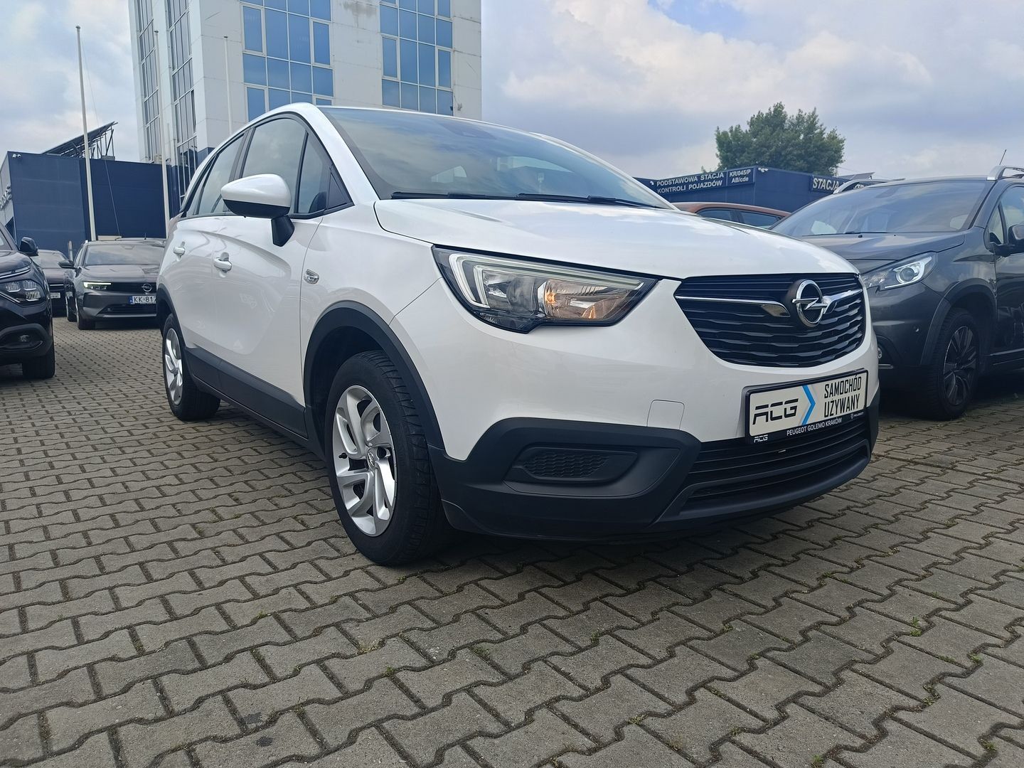 1.2 Enjoy Niski przebieg Hak Czujniki cofania Alufelgi