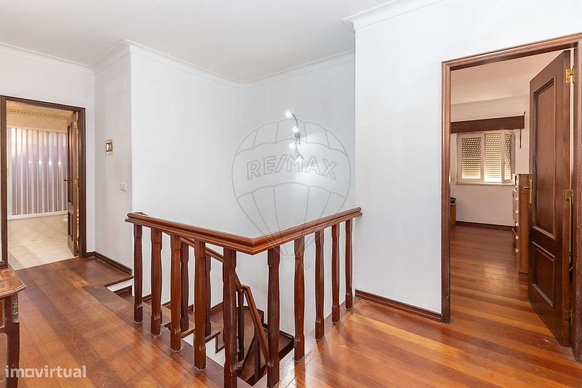 Moradia T4 para venda-18