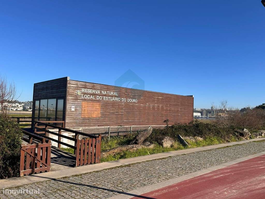 Fabuloso T1+1 no Edifício Douro Mar, Canidelo-18