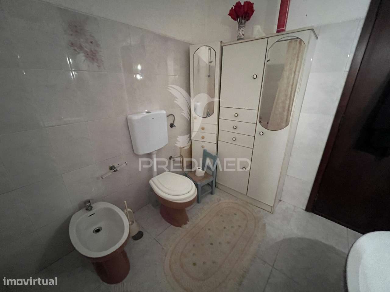Moradia T2+1 com amplo quintal e poço em Alfundão.-4