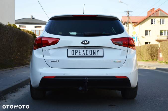 Kia Ceed - 10