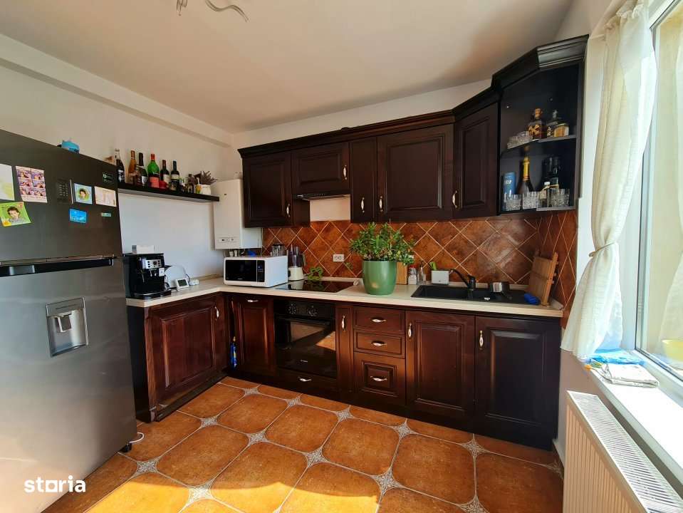 Casa Domnesti | Spatioasa, Luminoasa, Ideala pentru Familie-10
