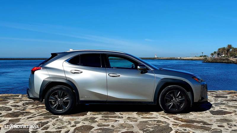 Lexus UX 250h Premium - 6