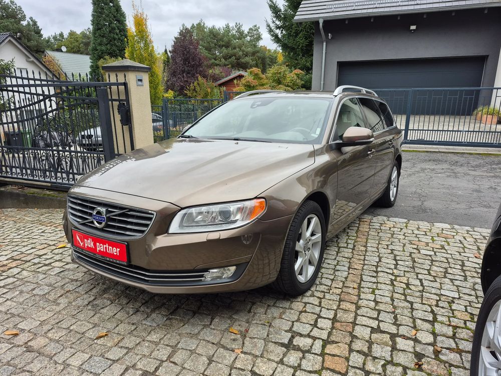 Volvo V70 III D4 Geartronic Momentum 2014
