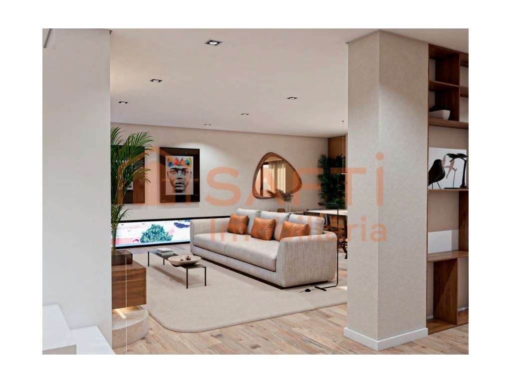 Apartamento T5 Duplex com garagem no centro do Montijo - Grande imagem: 2/24