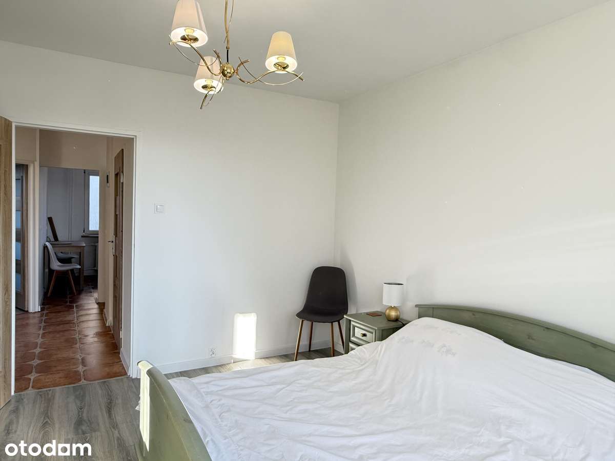 R E Z E R W A C J A.-8