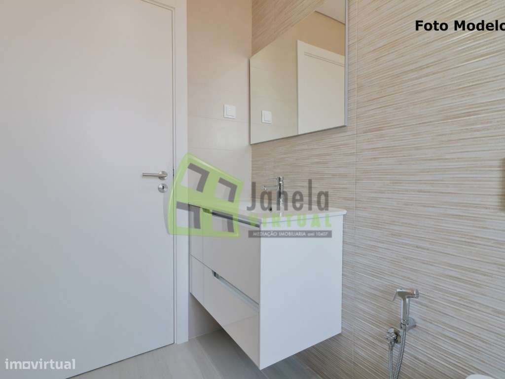 Moradia Geminada T3 em Construção | Fernão Ferro-13