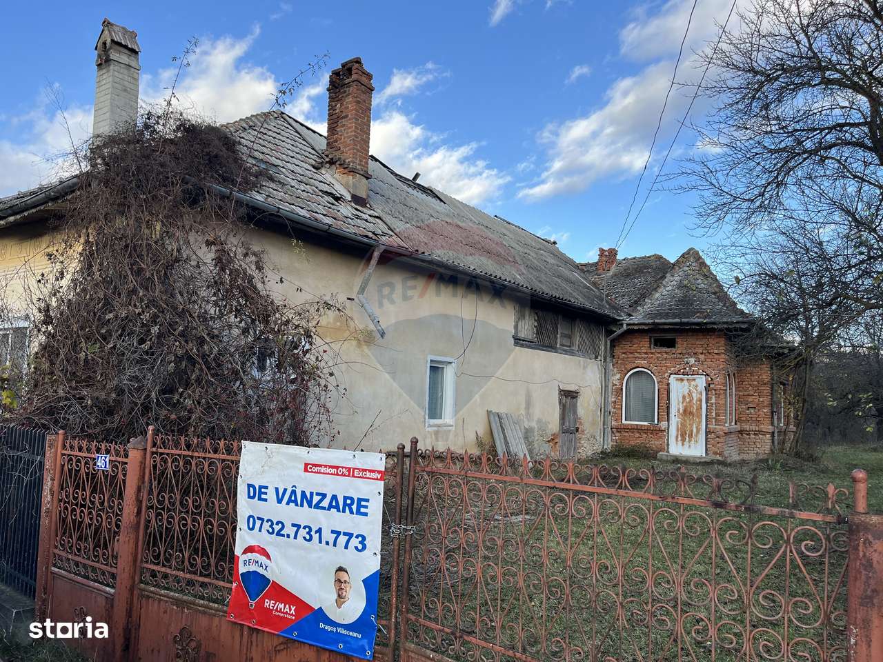 Teren si casa de vânzare la baza muntelui Iezer in Valea Mare Pravat-2
