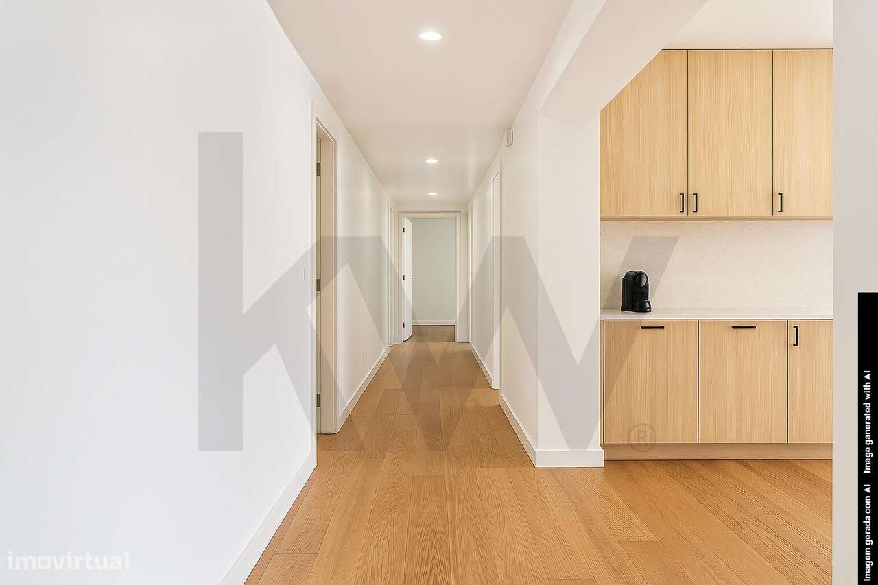 ESPANTOSO T5 DE 196M2, VARANDA 10m2, PÁTIO, AV. NOVAS, PRÉDIO DE PLACA - Grande imagem: 5/47