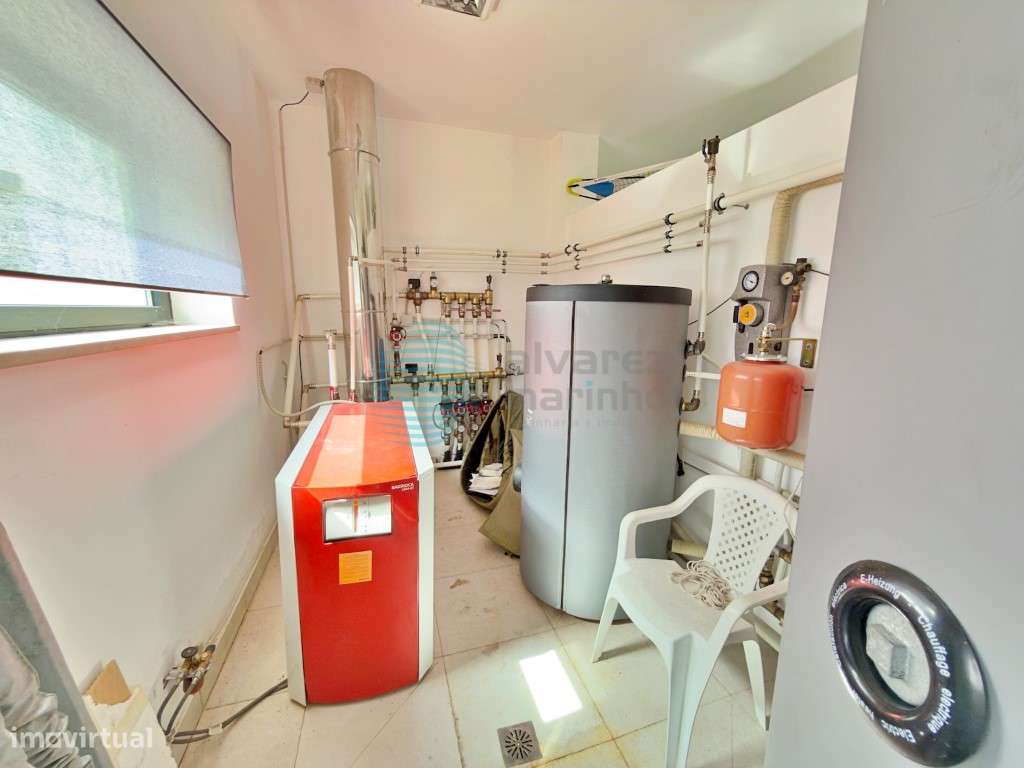 Excelente Moradia / Quinta, área de terreno com 14.600 m2, piscina ... - Grande imagem: 5/60