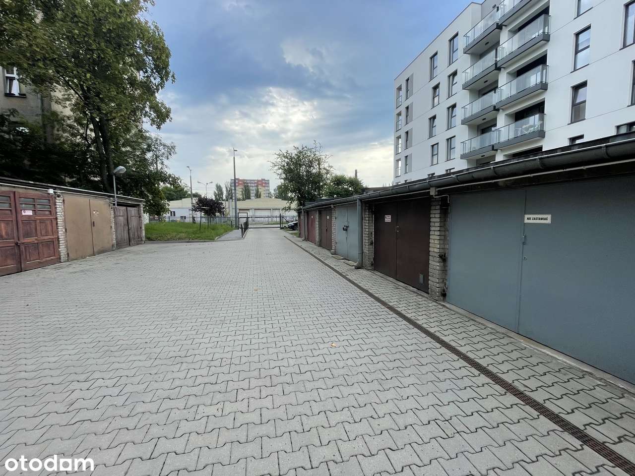 2 pok z balkonem do własnej aranżacji doskonała lokalizacja Tramwajowa-1