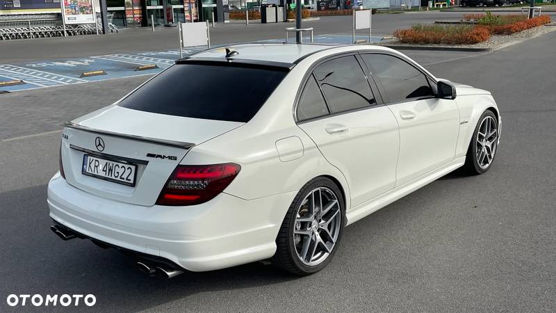 Mercedes-Benz Klasa C 63 AMG 7G-TRONIC - 19