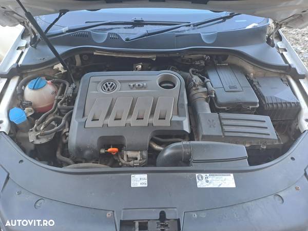 Dezmembram VW Passat B7 2011 - 7