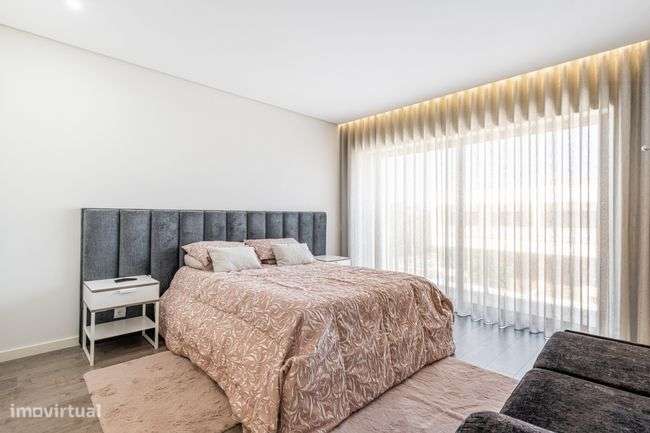Moradia T4 com 2 Suites em Dume - Braga-23