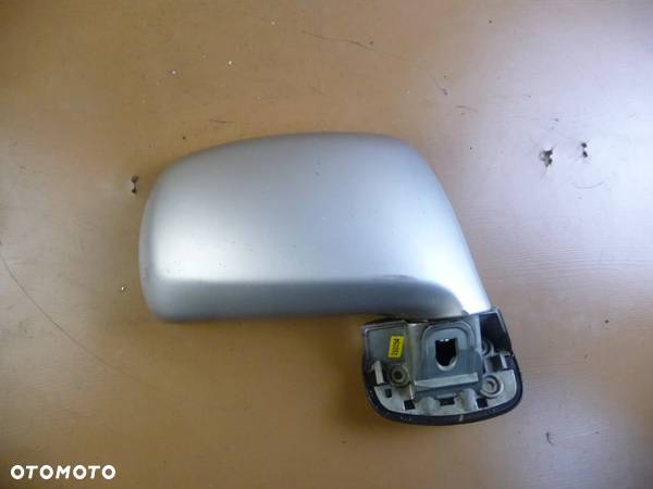 HYUNDAI TRAJET 99-08 LUSTERKO PRAWE SREBRNE 7 PIN - 2