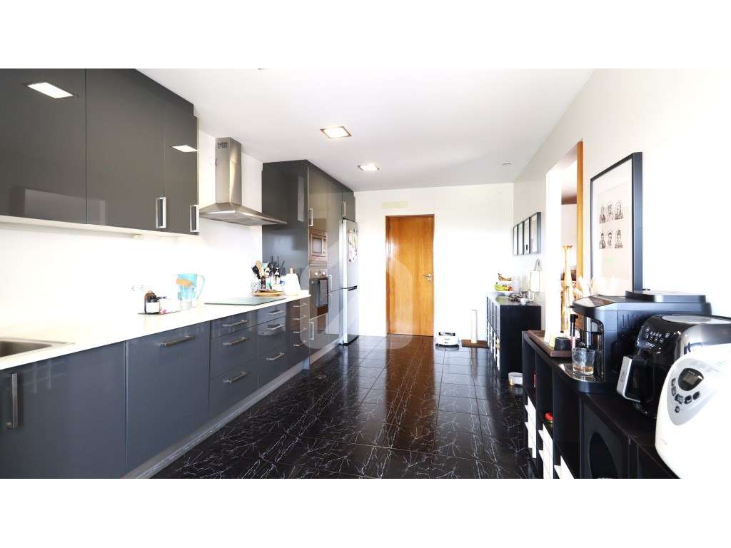 Penthouse T3 Duplex, com terraço no Centro da Cidade-15