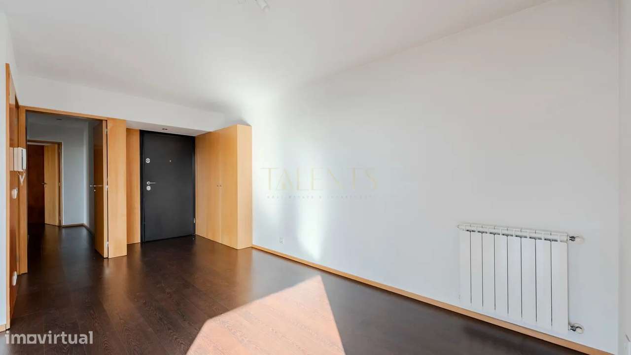 Apartamento T2 Azurém Guimaraes com Varanda Panorâmica-6