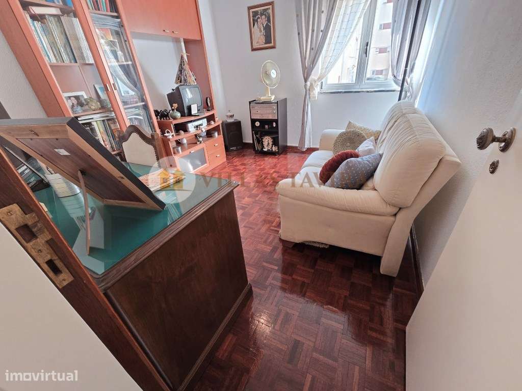 Apartamento T3 no centro de Portimão com vista Rio Arade e cave com...-34