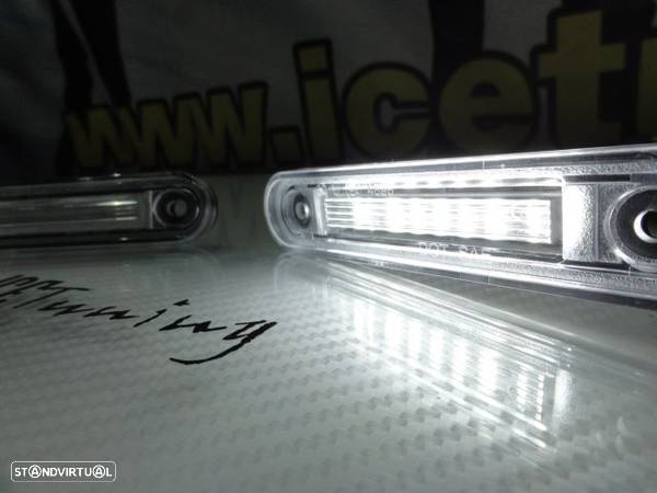 Suporte de lâmpada de matricula com led branco para Mercedes Classe C W202, Classe E W124, W201 - 20