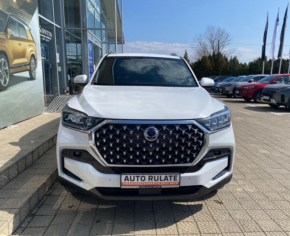 SsangYong REXTON (3)