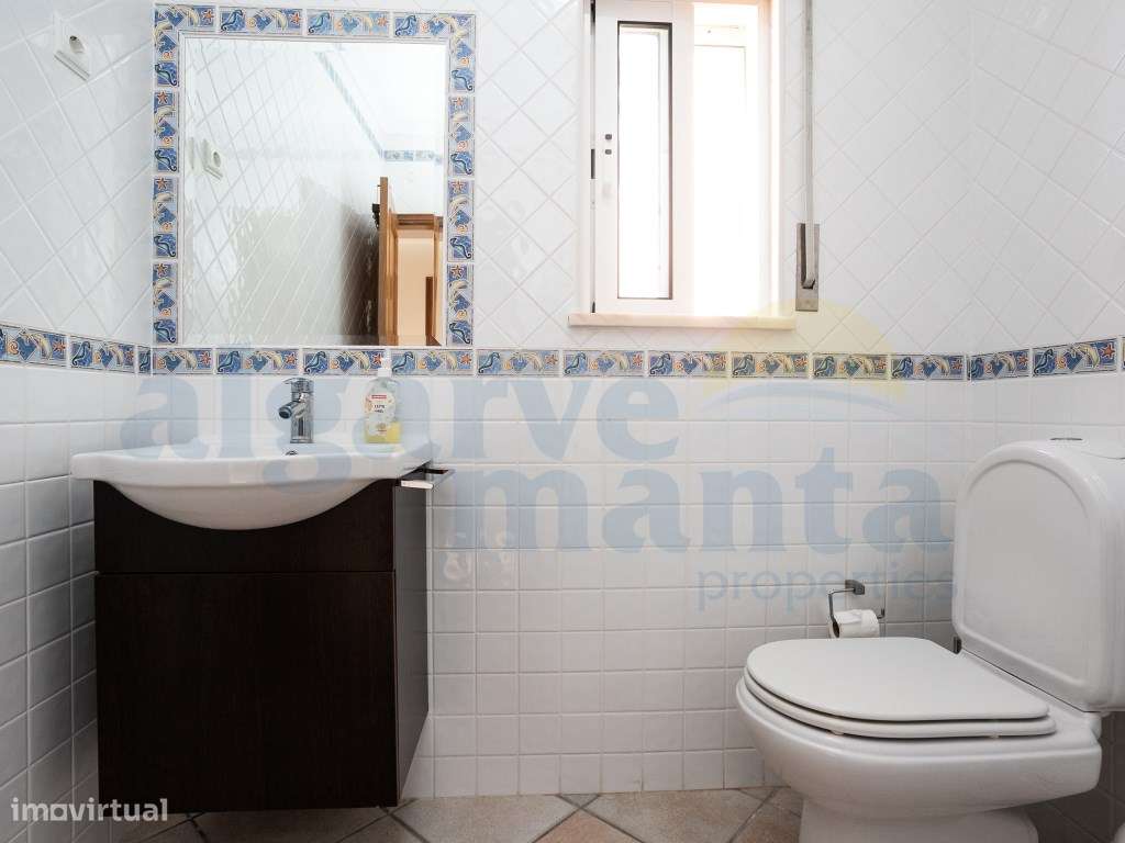 Moradia geminada T3 com Piscina Privada e Garagem - Praia da Lota-15