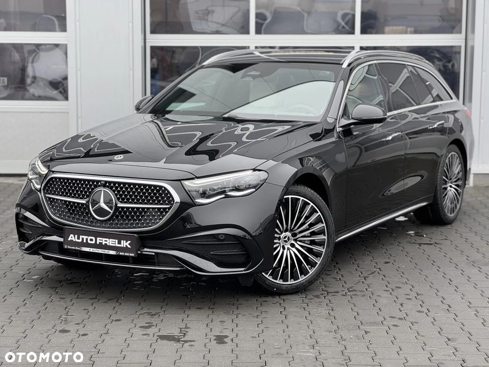 E220d 4Matic kombi, Linia AMG Advanced Plus, Kamera 360, Hak