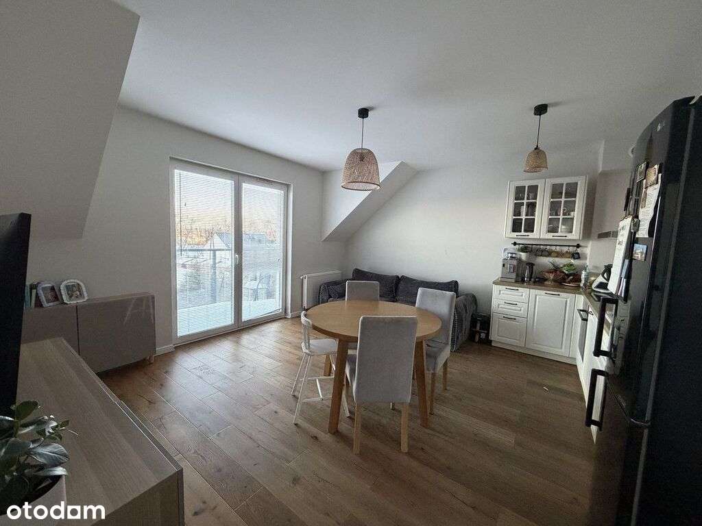 3 Pok 57m2 + Strych! Przy Lesie! Rumia-2