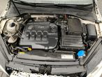 Volkswagen Golf 1.6 TDI BlueMotion Comfortline - 23