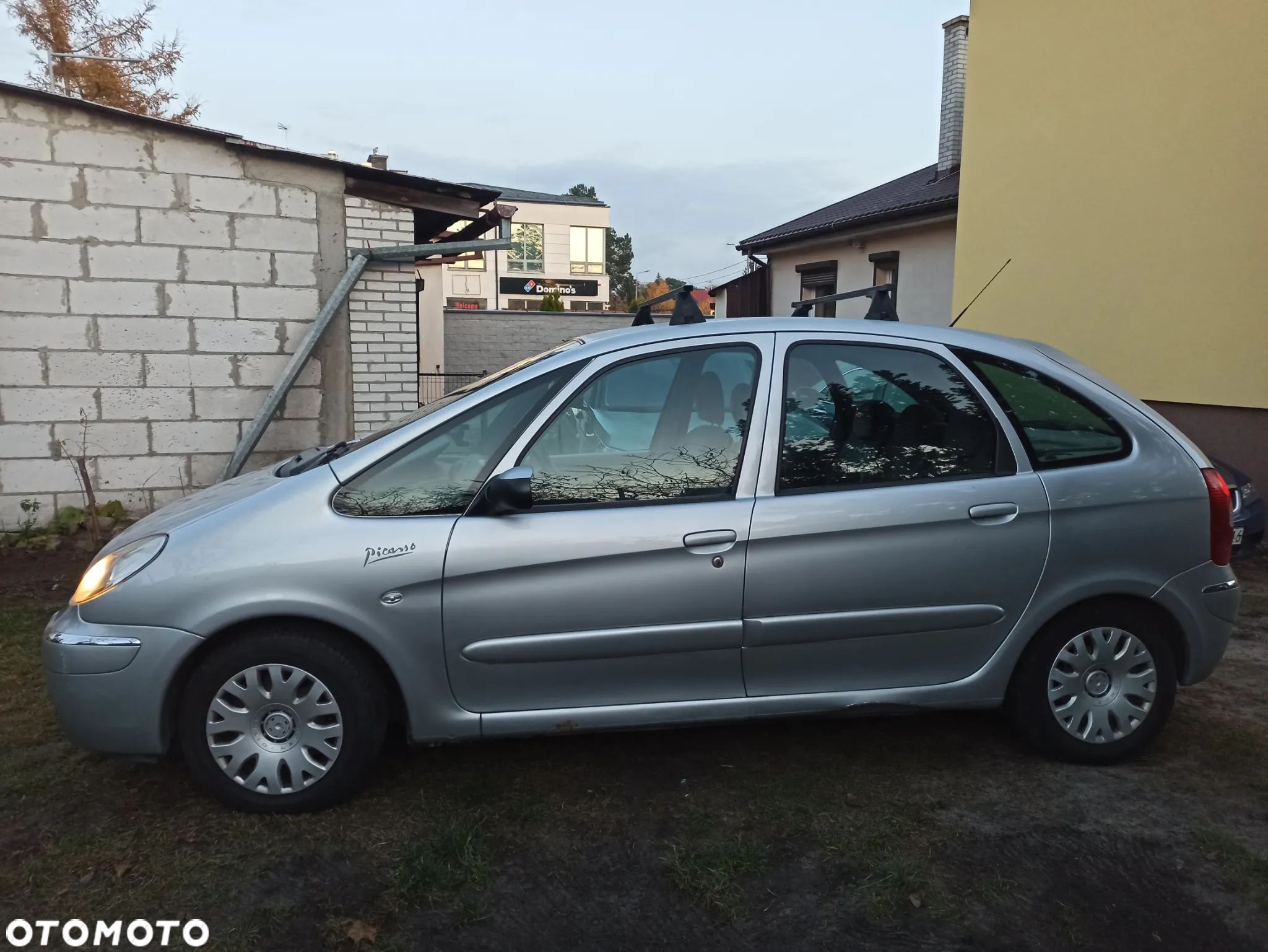 Citroën Xsara Picasso 1.6 16V Exclusive - 1