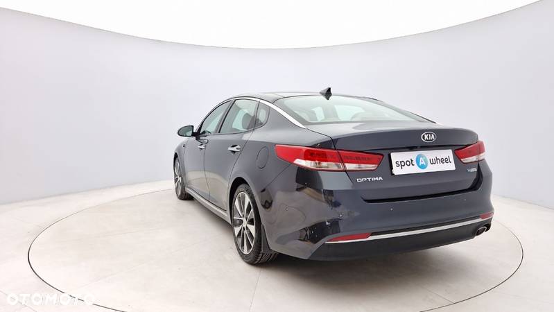 Kia Optima 1.7 CRDI XL DCT - 3