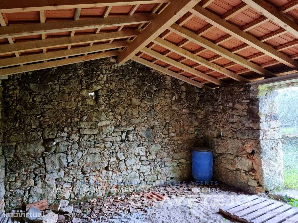 Terreno com construção rural e viabilidade de construção na pitores... - Grande imagem: 4/21