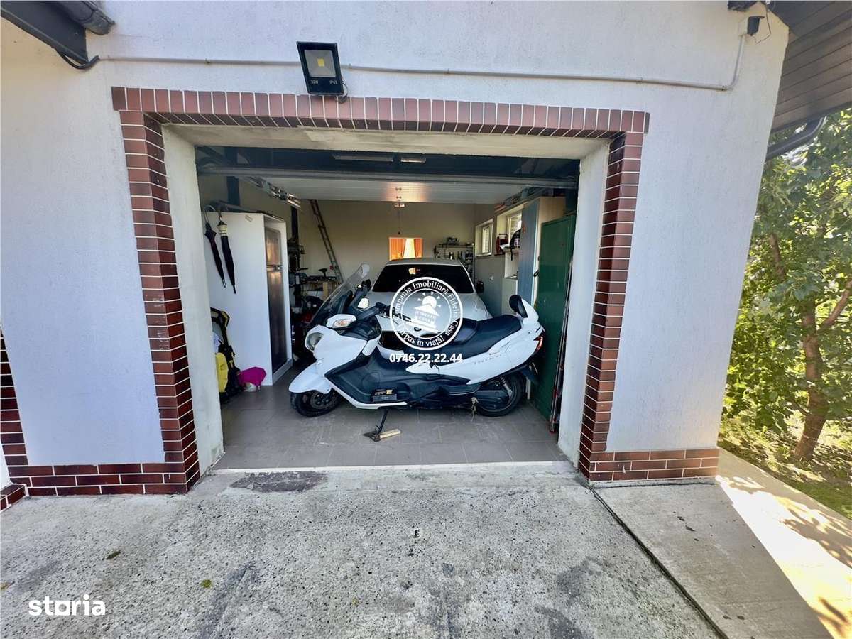 case de vanzare Vorovesti-Miroslava - Imagine principală: 5/18