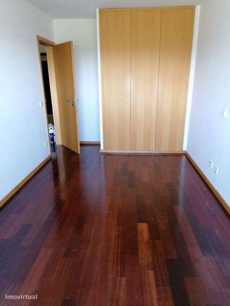 Arrendo T1 perto do metro Fonte do Cuco - Grande imagem: 5/6