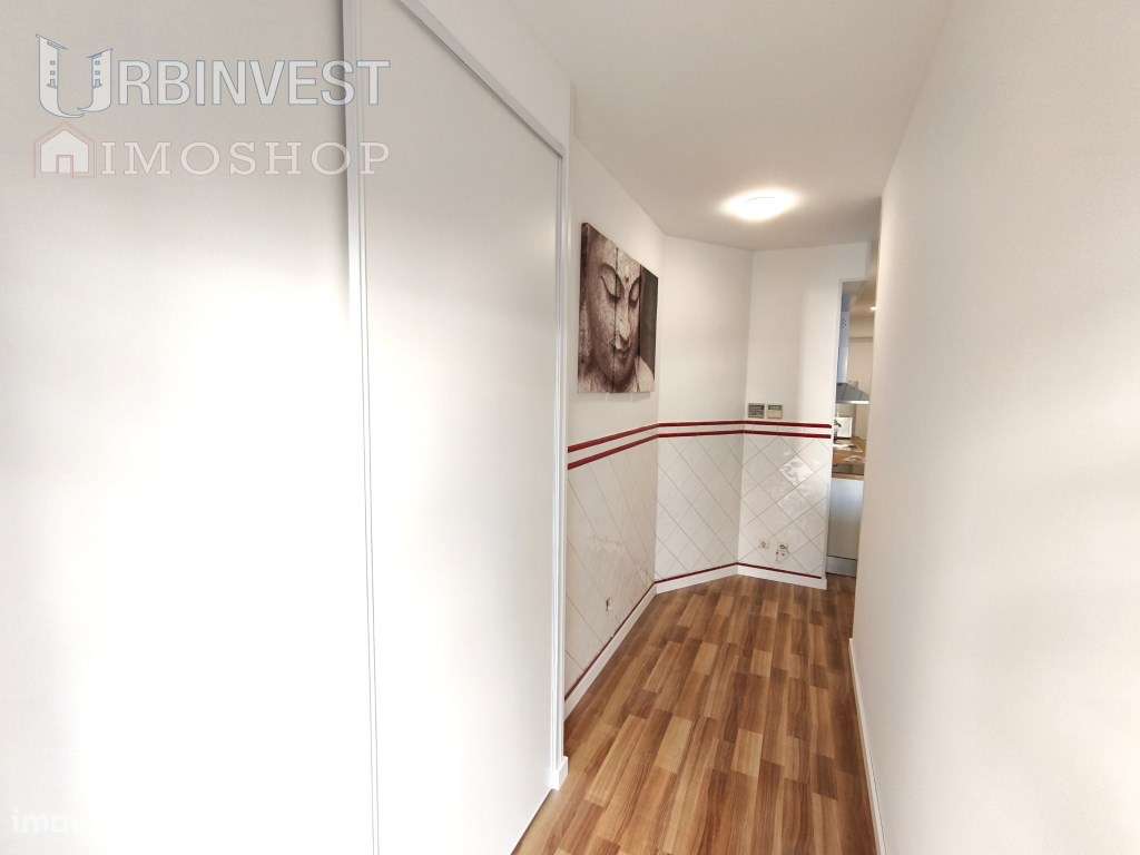 Loja Comercial Totalmente Remodelada no Centro de Quarteira, Algarve-21