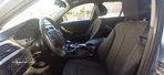 BMW 320 d Touring - 6