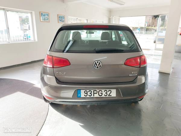 VW Golf 1.6 TDi Confortline - 8