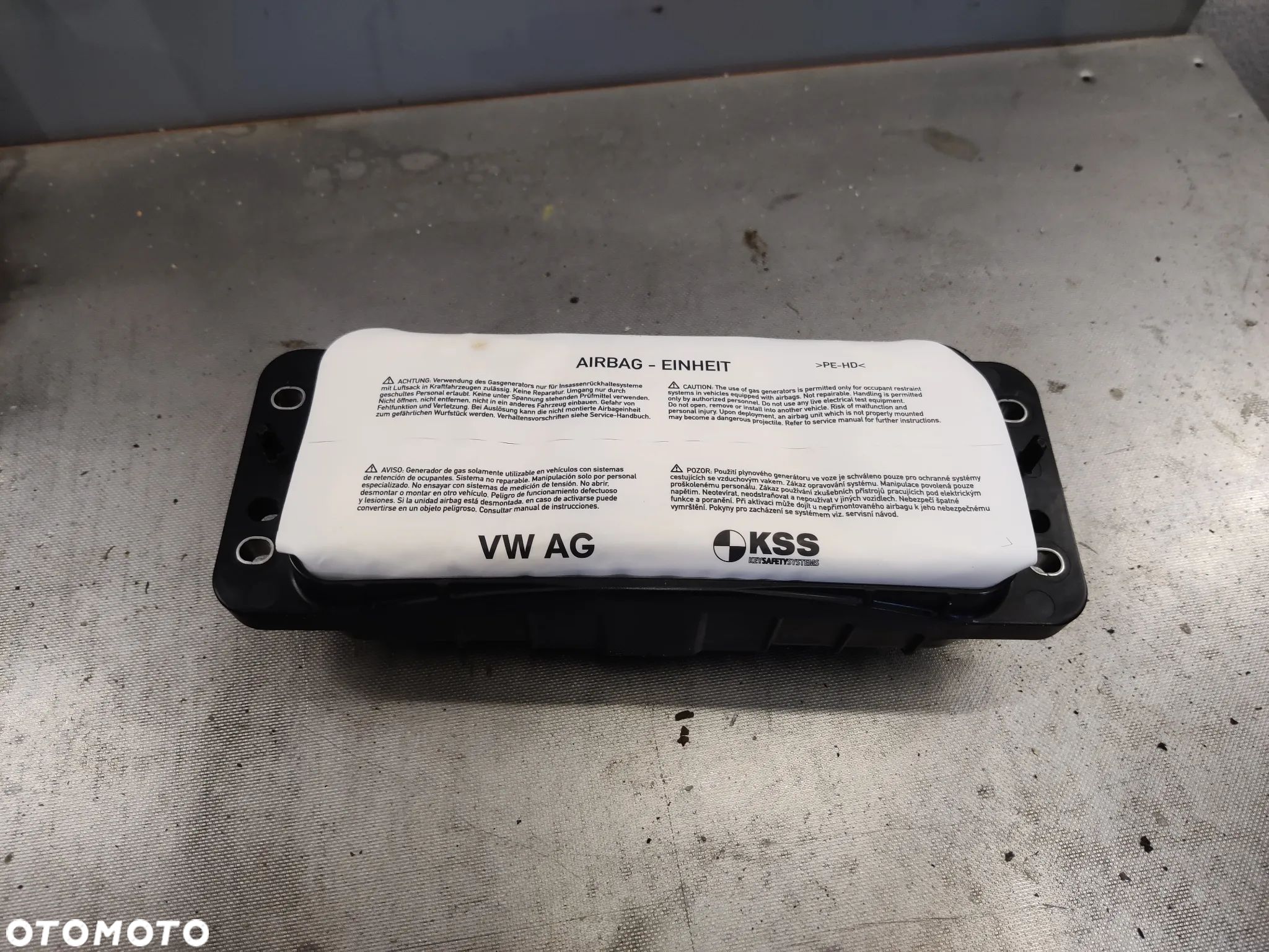 Poduszka pasażera Audi A3 8V Airbag w konsolę 8V0880204E Skoda Octavia 3 Seat Leon VW Golf 7 - 1