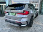 BMW iX1 xDrive30 xLine - 12