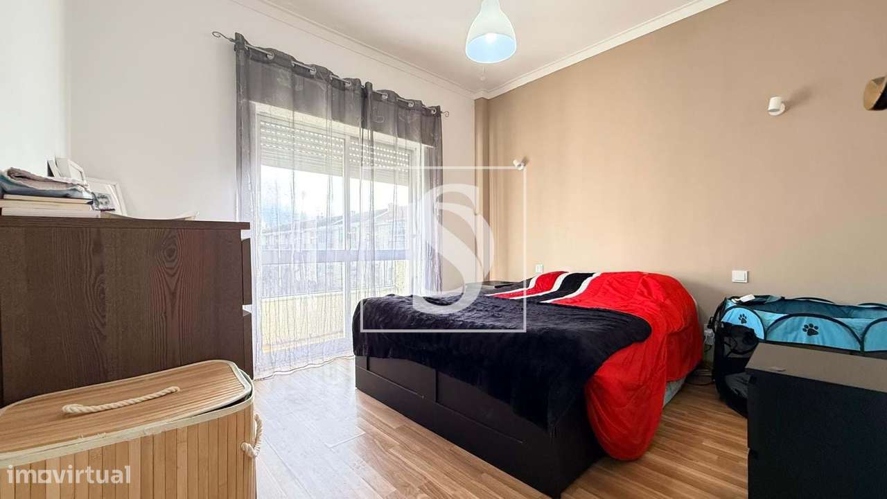 Apartamento T2 com Varanda e Arrecadação na Moita-8