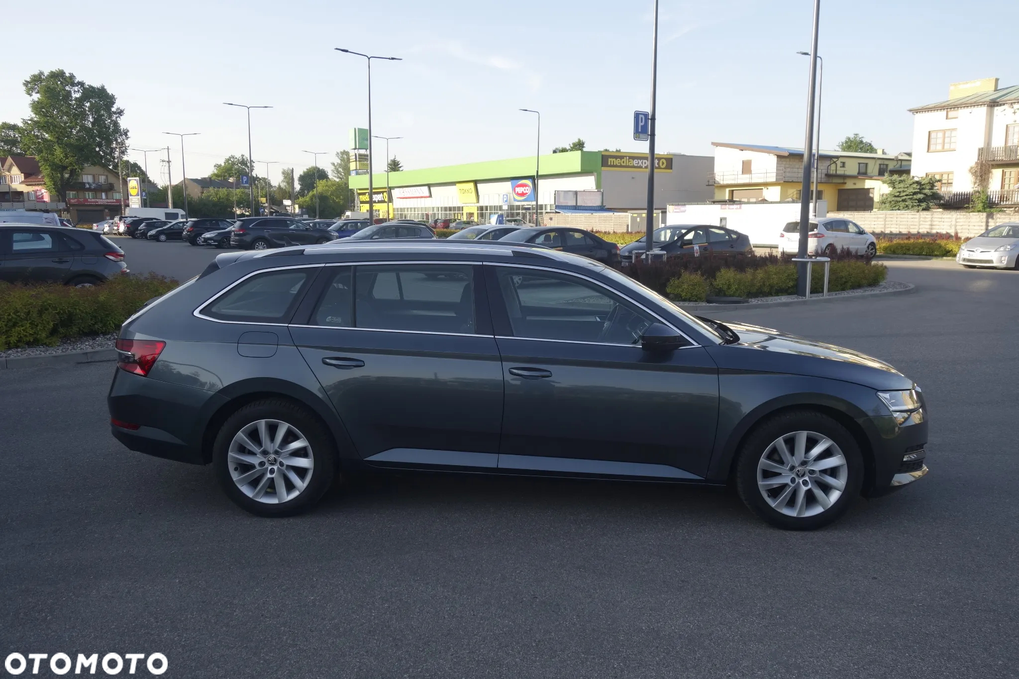 Skoda Superb 1.5 TSI Ambition DSG - 7