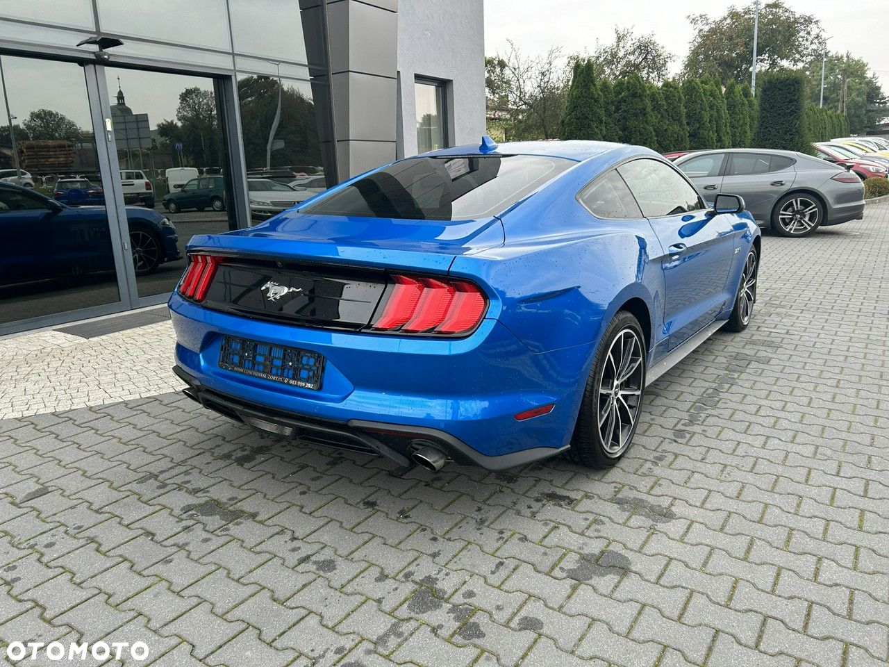 Ford Mustang - 4