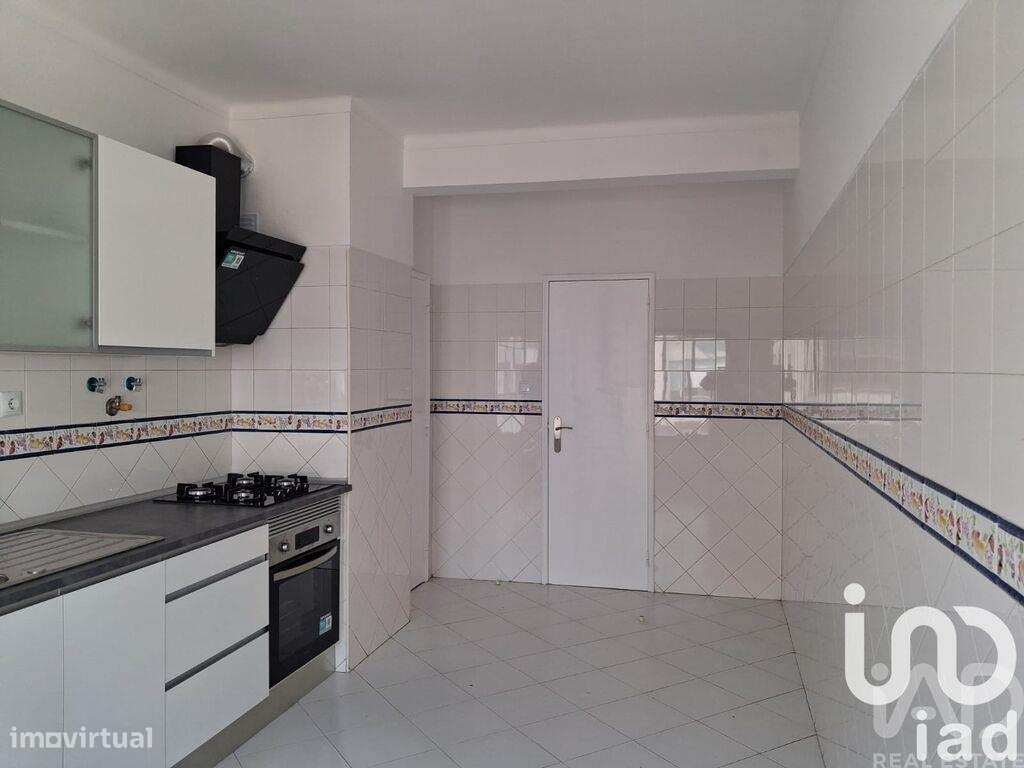 Apartamento T2 em Seixal, Arrentela e Aldeia de Paio Pires de 86 m2 - Grande imagem: 4/36