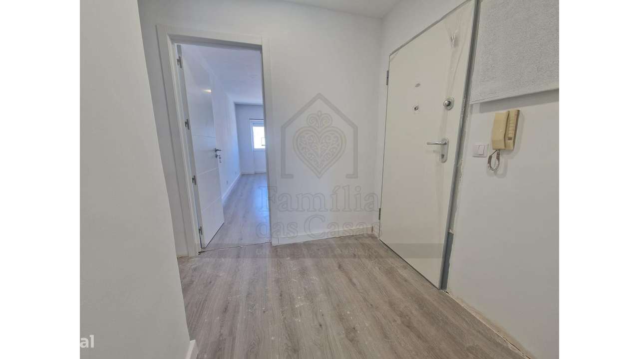 T3 a 15 Minutos da Estaçao dos Barcos-18